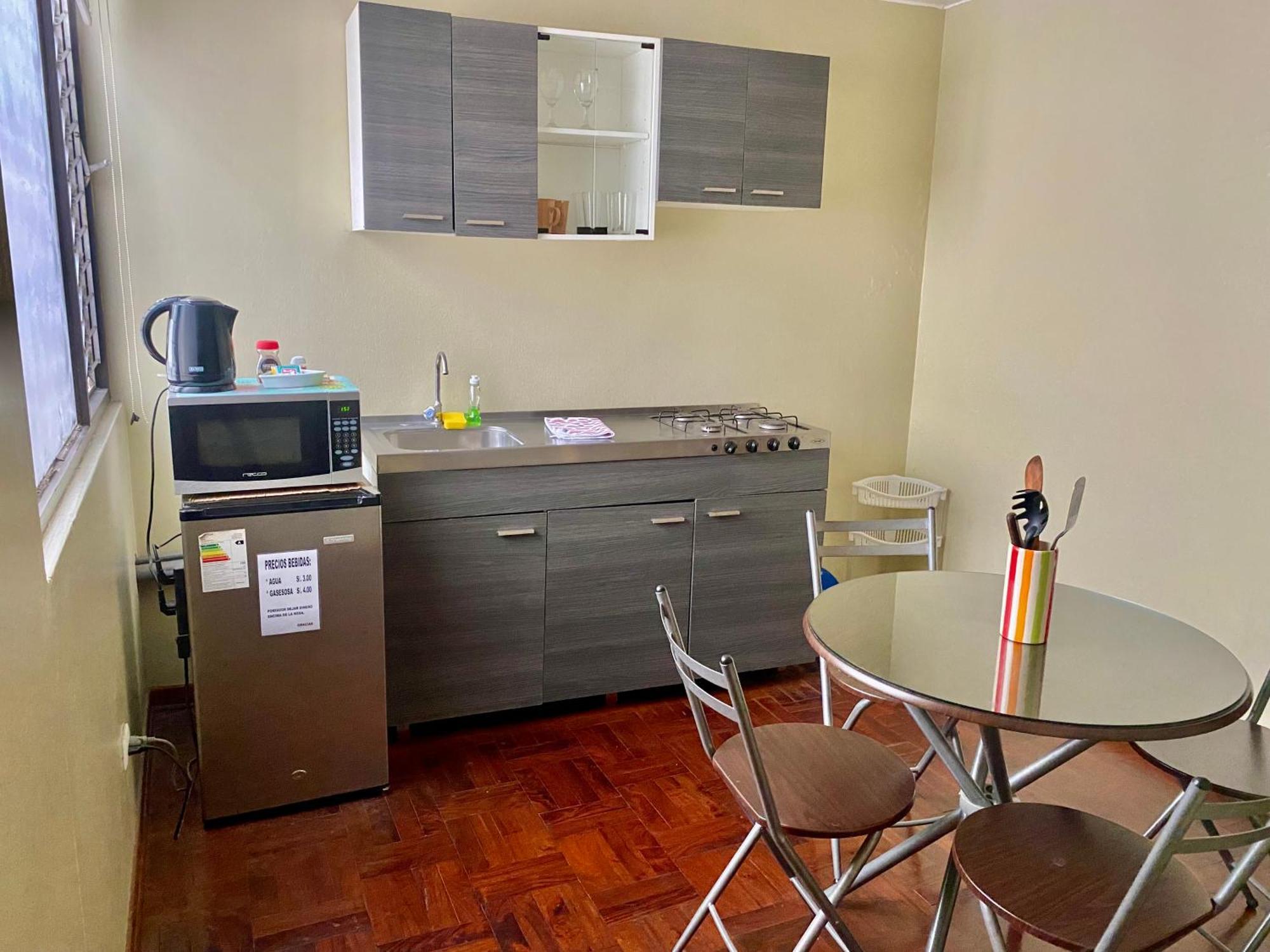 Lima Mini Aparts Monterrico - Cerca Embajada Eeuu Exterior foto